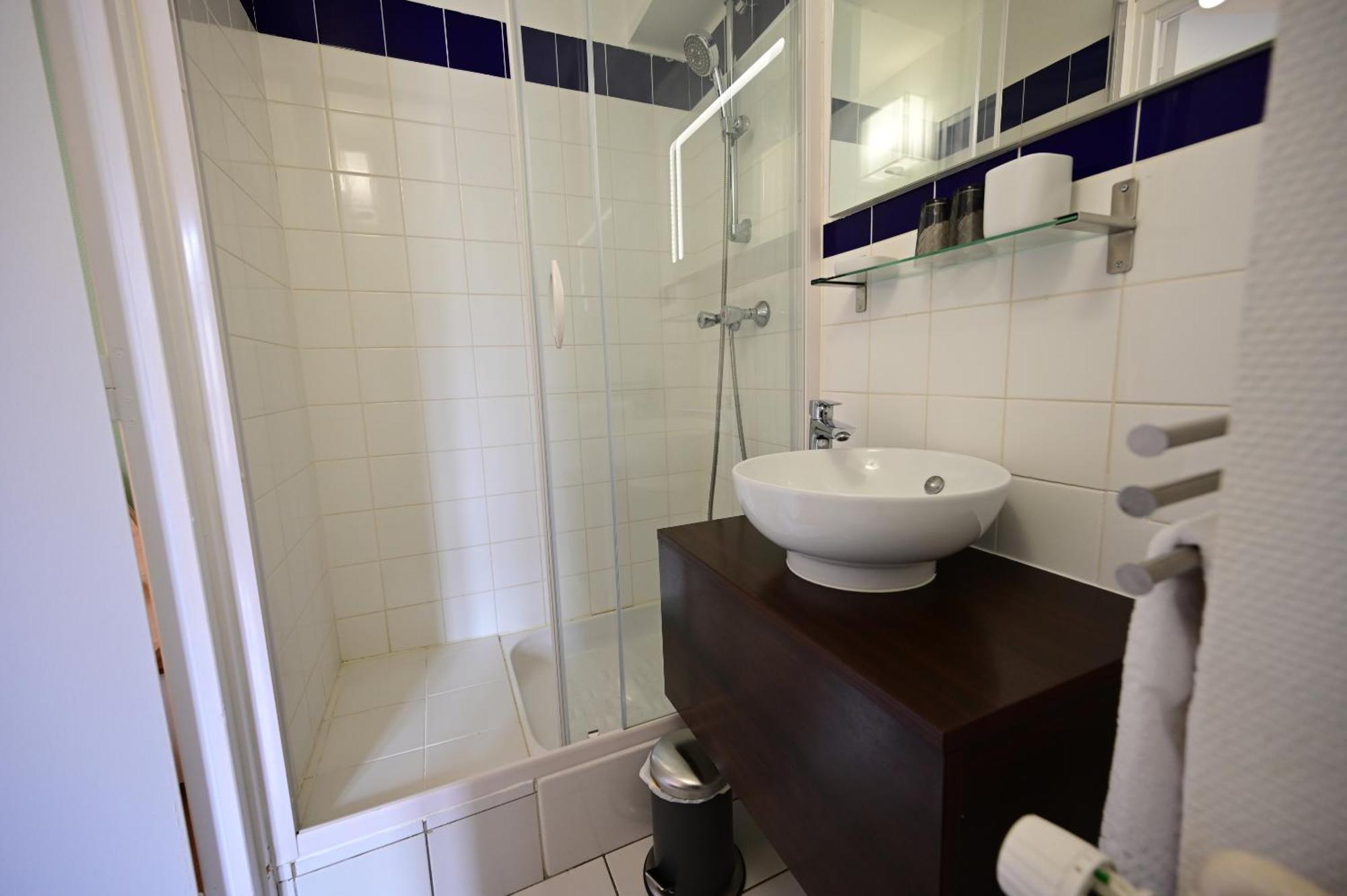 Hotel La Cuisine Des Lulus Montainville  Oda fotoğraf
