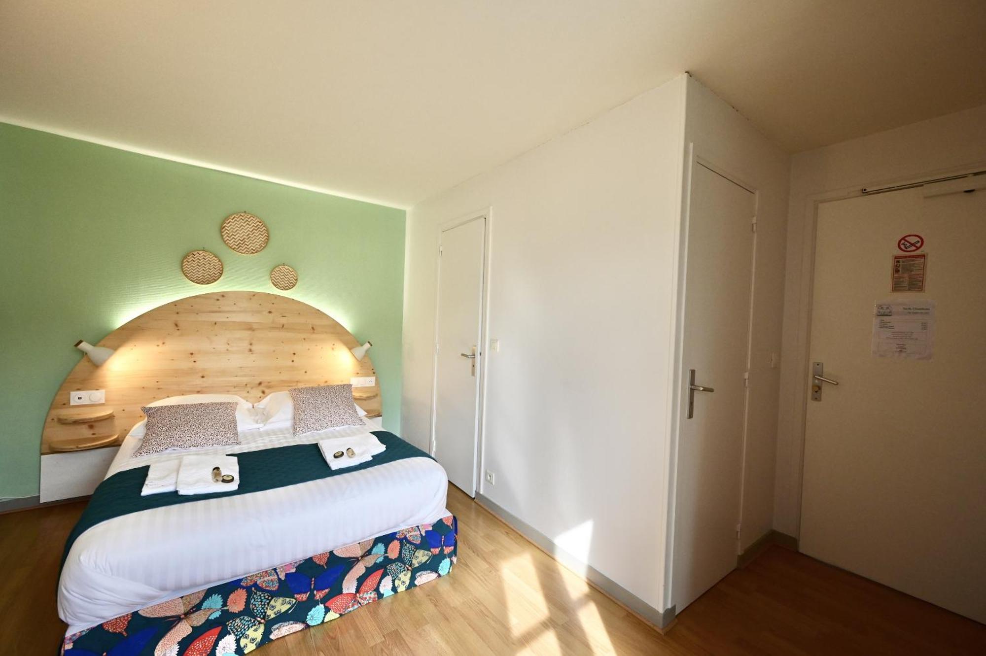 Hotel La Cuisine Des Lulus Montainville  Dış mekan fotoğraf