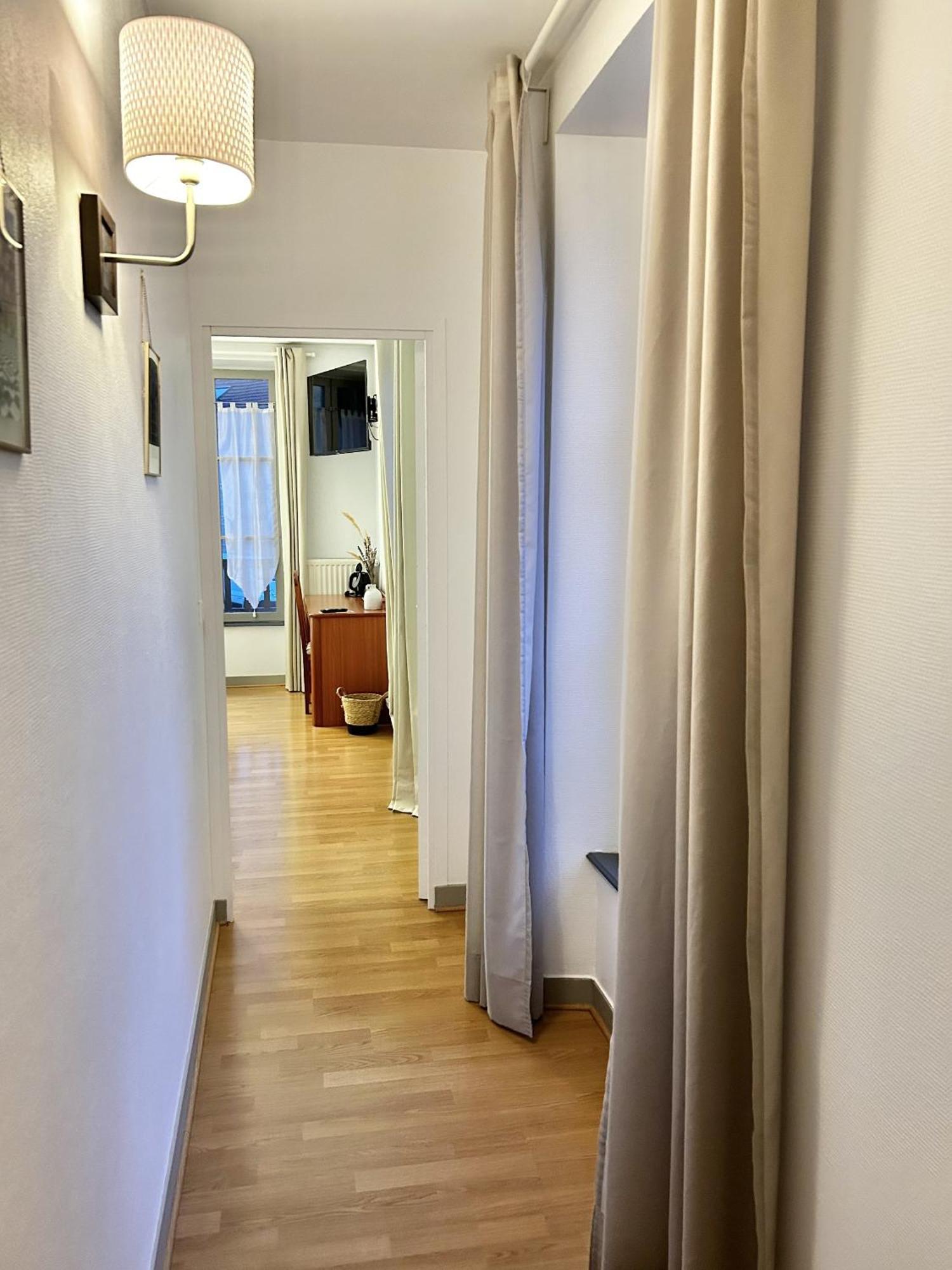 Hotel La Cuisine Des Lulus Montainville  Oda fotoğraf