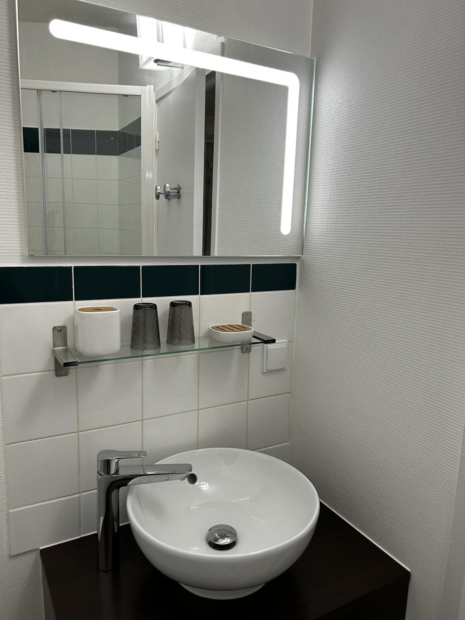 Hotel La Cuisine Des Lulus Montainville  Oda fotoğraf